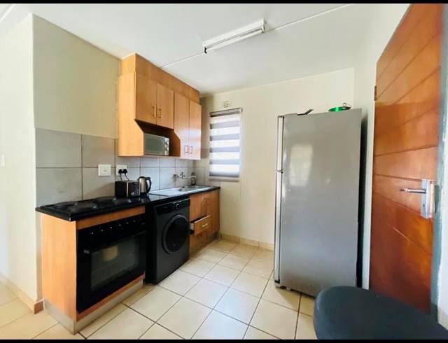 2 BEDROOM APARTMENT FOR SALE IN OLIFANTSVLEI